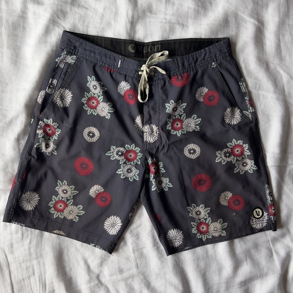 Vuori Men's Peak Boardshorts- M
